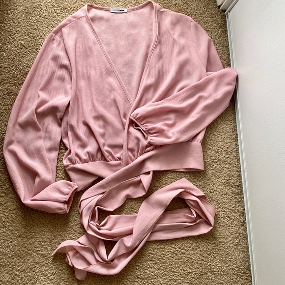 🌸 Pink Crepe Wrap Blouse 🌷 - Picture 5 of 7
